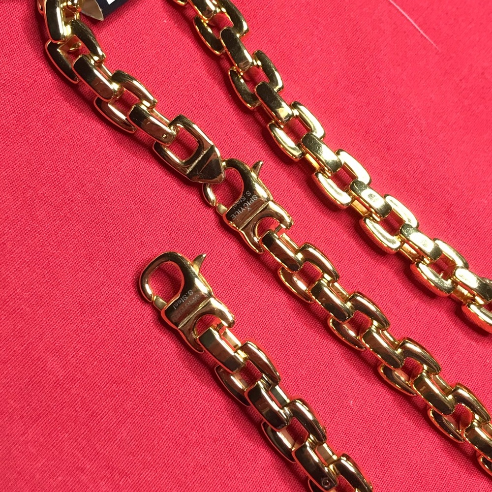 18k 10mm Chain Link Gold Chain - Picture 5 of 5